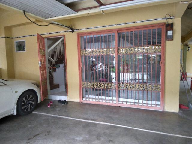 2storey Terraced House Corner Lot
