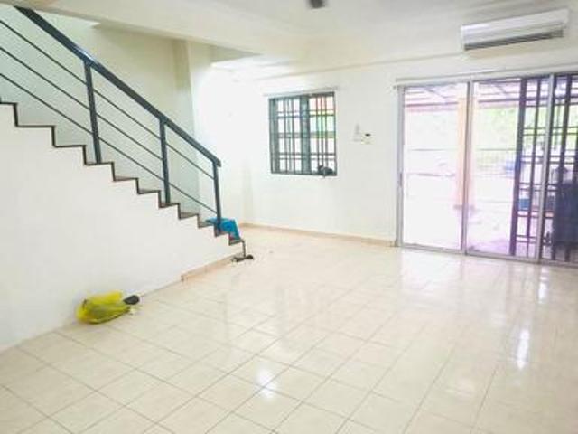 2storey Terraced House Kemuning Greenville Partially Furnished House