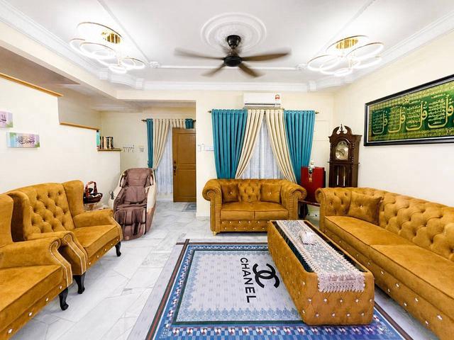2STRY RENOVATED BUKIT RAJA freehold depan padang NEGO
