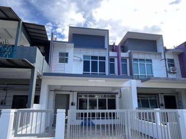 2Stry Sewa Meranti Hillpark Puncak Alam Partially Furnished