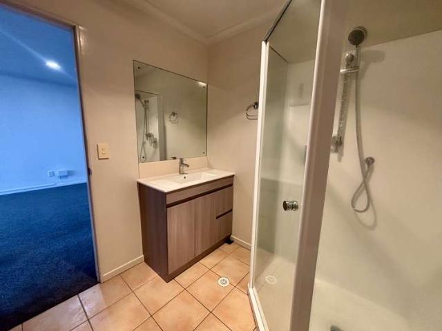 2P/1 Wadier Place, Henderson, Waitakere City
