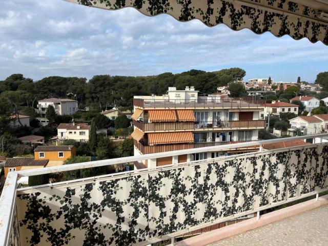 2P VUE PANORAMIQUE MER COLLINES