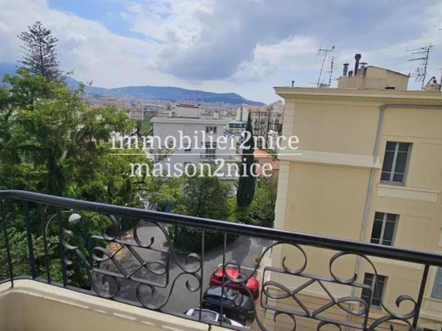 2P haut tzarewitch + Parking