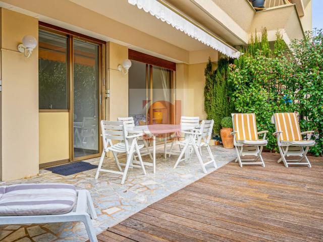 2P PROCHE CROISETTE REZ DE JARDIN