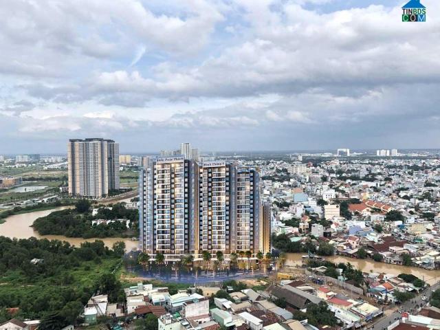2PN D’lusso Emerald Q2, Ven sông tầng cao thoáng mát, mới bàn giao