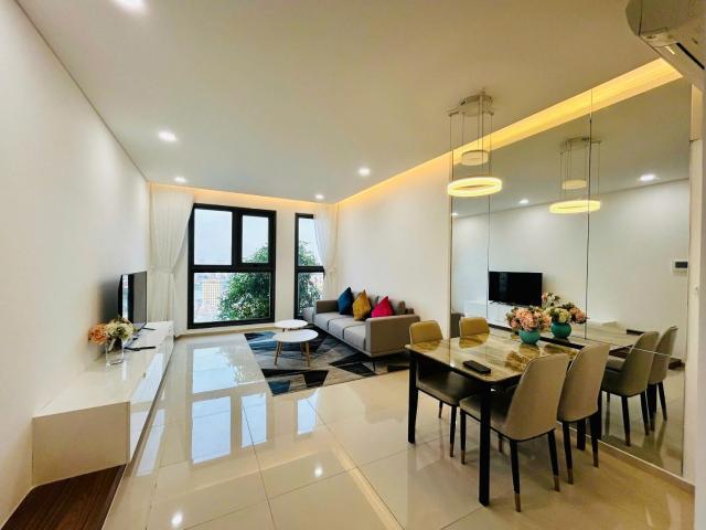 2PN VIEW SÔNG SÀI GÒN TRIỆU ĐÔ TẠI PEARL PLAZA ĐẦY ĐỦ NỘI THẤT CAO CẤP, XÁCH VALI VÀO Ở NGAY