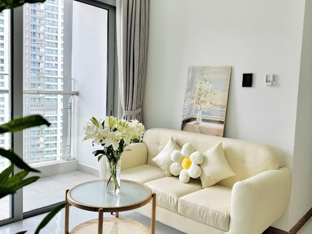 2PN VINHOMES CENTRAL PARK NỘI THẤT TÔNG TRẮNG SANG TRỌNG, VIEW THOÁNG!