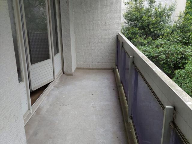 2pièces refait à neuf 45.92m2 balcon et parking