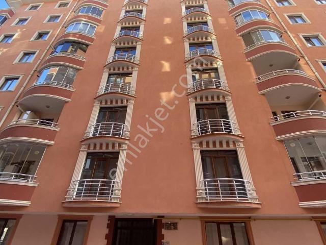2y Duman Emlak'tan Harika Konumda 3+1 Geniş Kiralık Daire
