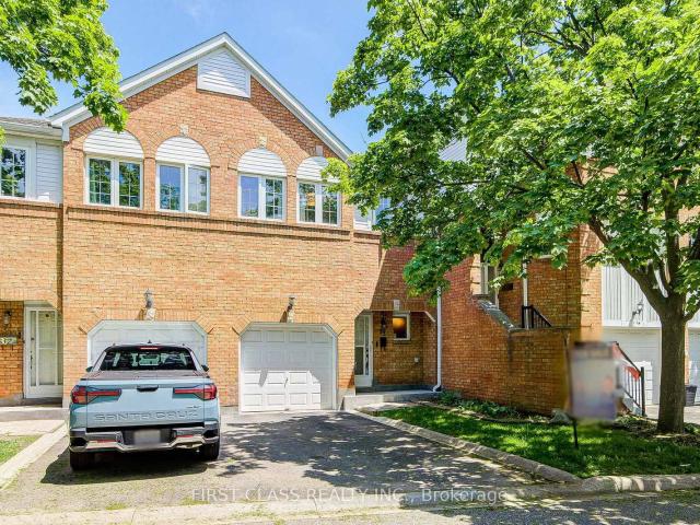 33 4605 Donegal Drive, Mississauga | For Sale @ $898,000 | Condos. Ca