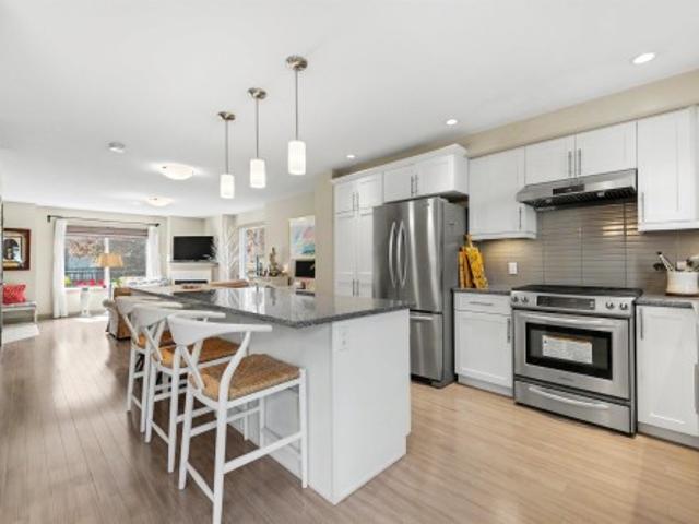 33 1150 Windermere Way, Edmonton, AB, T6W 2B6 townhouse for sale | Listing ID E4498 | Royal LePage