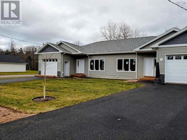 33 38 Shadebush Walk, Upper Sackville, NS, B4E 0X8 house for sale | Listing ID 202504 | Royal LePage