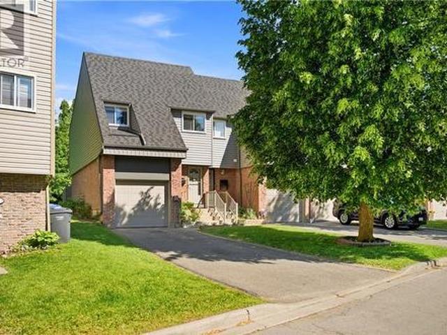 33 Tara Park Crescent, Brampton, ON, L6V 3E3 townhouse for sale | Listing ID 40834 | Royal LePage