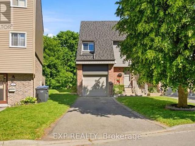 33 Tara Park Crescent, Brampton, ON, L6V 3E3 townhouse for sale | Listing ID W13429 | Royal LePage