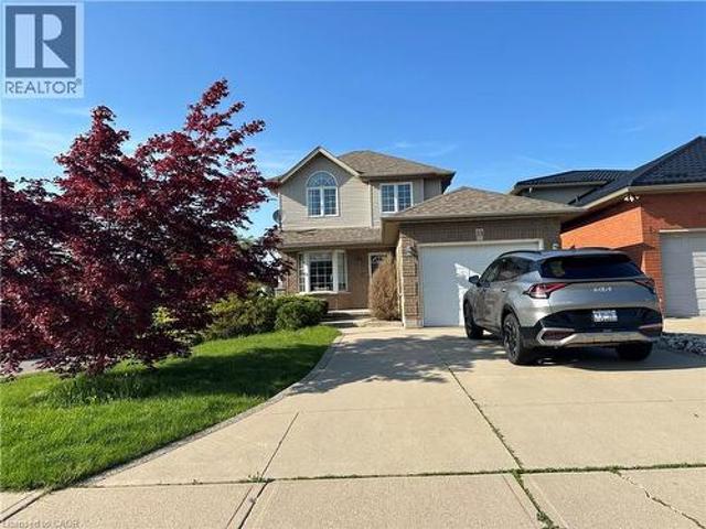 33 Vineberg Drive, Hamilton, ON, L9B 2P6 house for lease | Listing ID 40833 | Royal LePage