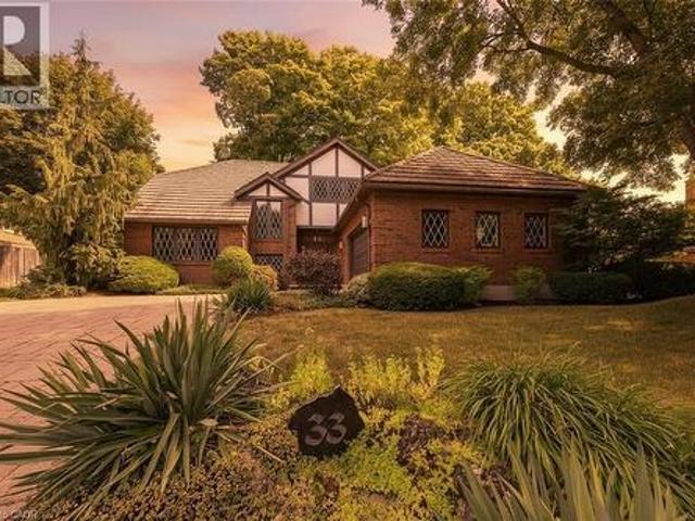 33 Walnut Drive, Guelph, ON, N1E 4B4 house for sale | Listing ID 40825 | Royal LePage