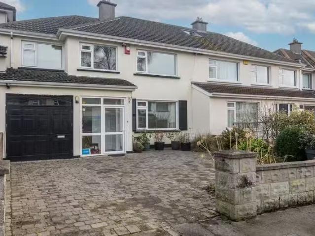 33 Woodlands, Portmarnock, Co. Dublin, D13W704 is for sale