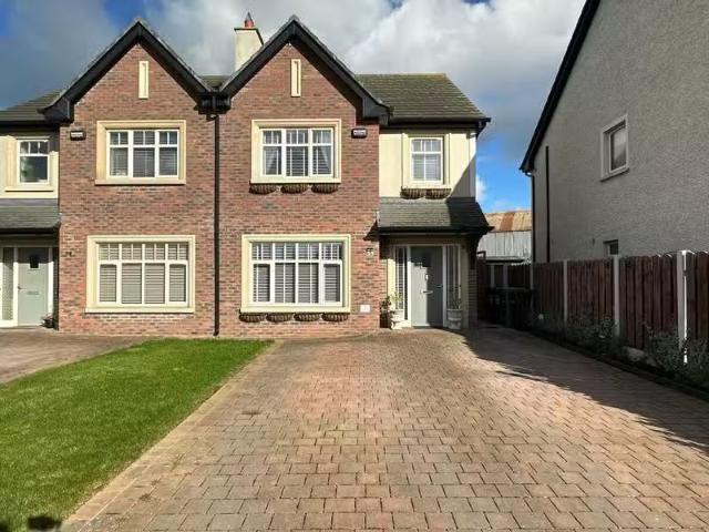 33 Beaulieu Village, Drogheda, Co. Louth, A92YWH5 is for sale