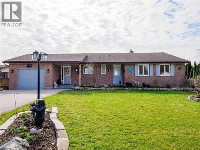 33 Bee Street, Booth'S Harbour, ON, N0E 1P0 house for sale | Listing ID 40813 | Royal LePage