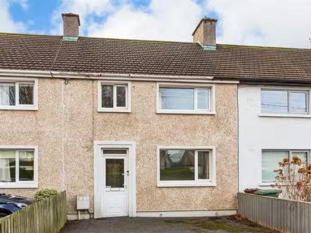 33 Beechmount Drive, Off Gledswood Park, Clonskeagh, Dublin 14.