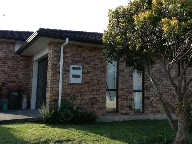 33 Bellville Drive, Clendon Park, Manukau City