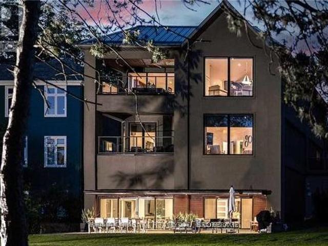33 Canal Street, St. Catharines Port Dalhousie, ON, L2N 4S7 house for sale | Listing ID X13427 | Royal LePage