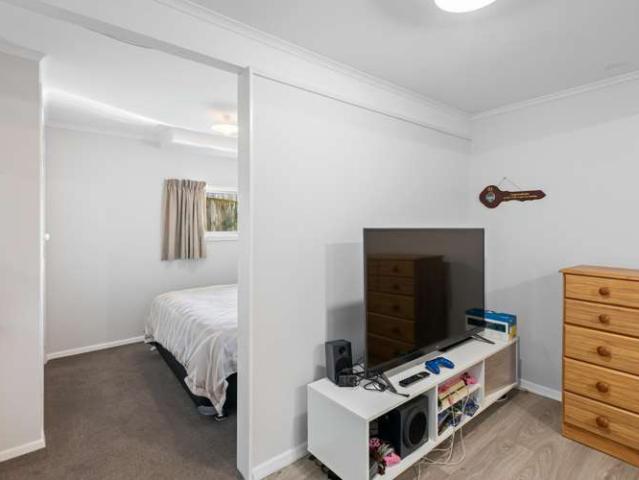 33 Carluke Street, Paparangi, Wellington City