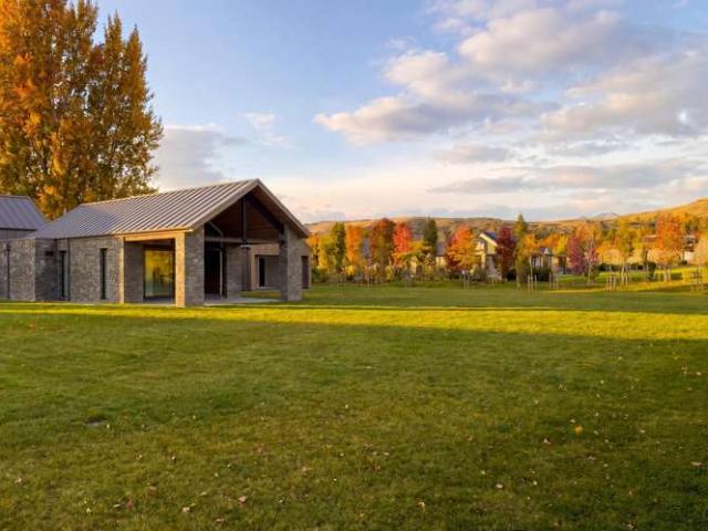 33 Central Park Avenue, Lake Hayes, Queenstown