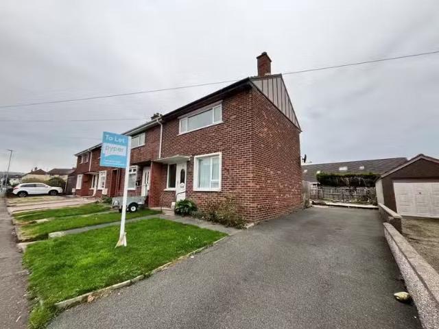 33 Coronation Road