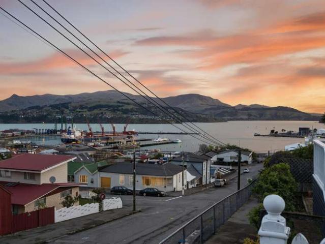 33 Dublin Street, Lyttelton, Banks Peninsula