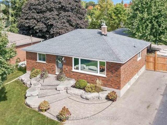 33 Fairview Avenue, Whitchurch Stouffville, ON, L4A 1C8 house for sale | Listing ID N12161 | Royal LePage