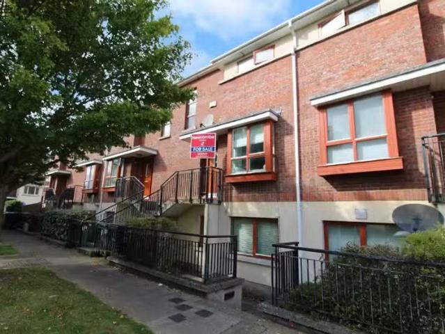 33 Fernleigh Crescent, Castleknock, Dublin 15, D15FF64 is for.