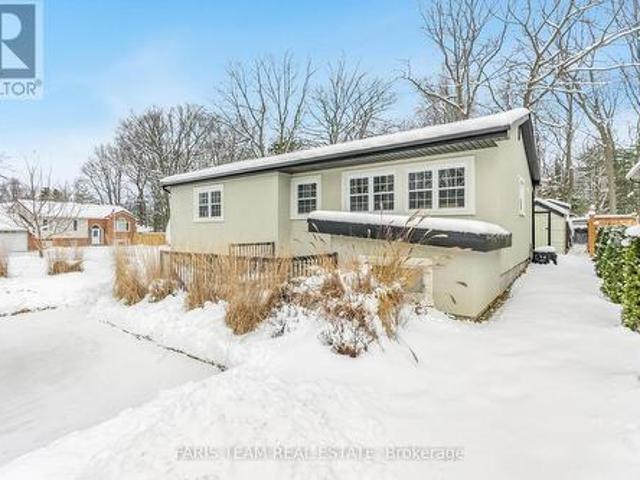 33 Frank Street, Wasaga Beach, ON, L9Z 1P9 house for sale | Listing ID S11950 | Royal LePage