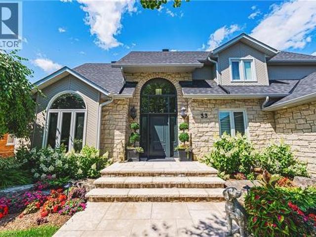 33 Golfview Crescent, Dundas, ON, L9H 6V1 house for sale | Listing ID 40839 | Royal LePage