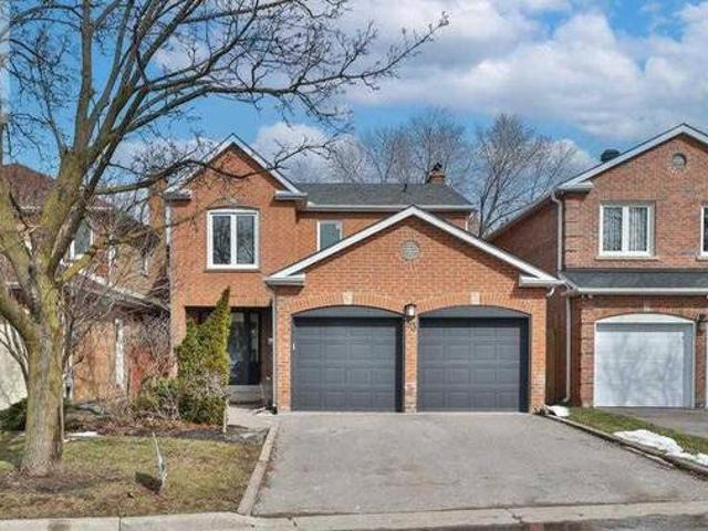 33 HALLMARK CRT Vaughan Ontario