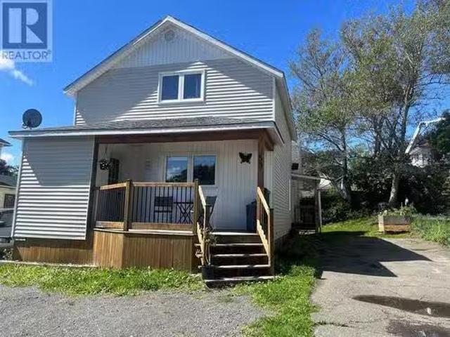 33 Junction Road, Grand Falls Windsor, NL, A2A 1K5 house for.
