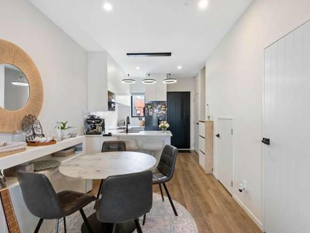 33 Kiato Lane, Flat Bush, Manukau City