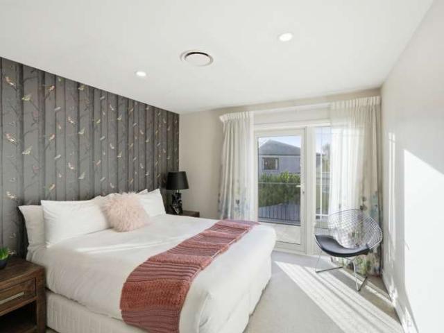 33 Lewisham Park, St Albans, Christchurch City