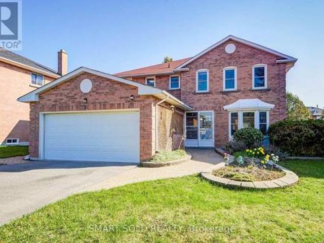 33 Love Crescent, Ajax, ON, L1S 4T3 house for sale | Listing ID E13575 | Royal LePage