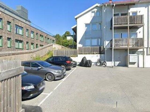 33 m2 lägenhet uthyres i Huddinge