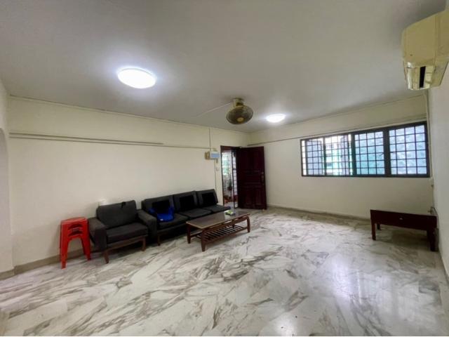33 Marsiling Drive HDB Apartment For Sale, $468,000, 3 Bed 2 Bath 1,054 sqft $444.00 psf