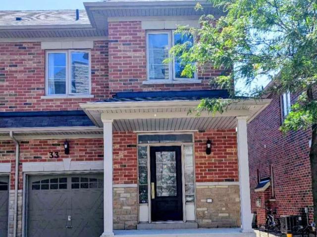 33 Mazarine Lane, Richmond Hill | 3Beds/3Bath, Townhouse, $1,180,000 | Condos. Ca