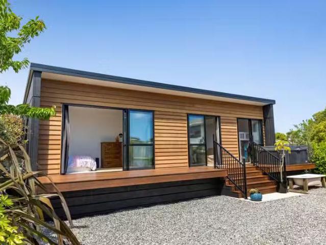 33 Ngahue Crescent Carters Beach Westport, Carters Beach, Bull.