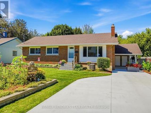 33 Nickerson Avenue, St. Catharines Vine/Linwell, ON, L2N 3M5 house for sale | Listing ID X13637 | Royal LePage