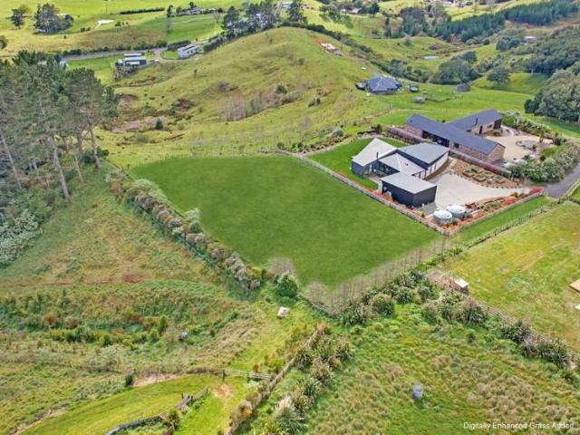 33 Old Sheepyard Lane, Onewhero, Franklin