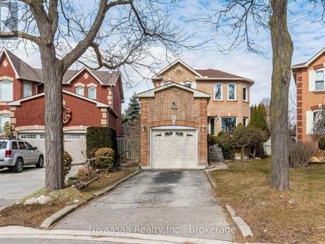 33 Pantages Court, Brampton Northgate, ON, L6S 5B7 house for sale | Listing ID W13166 | Royal LePage