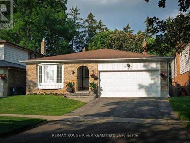 33 Pepper Tree Drive, Toronto, ON, M1C 1Y5 house for sale | Listing ID E13536 | Royal LePage