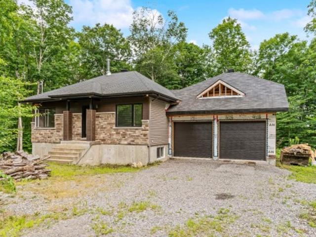 33 Rue Du Torrent, Saint Hippolyte, QC, J8A 0G6 house for sale | Listing ID 20570 | Royal LePage