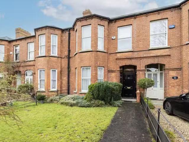 33 Saint Lawrence Road, Clontarf, Clontarf, Dublin 3, D03EY48.