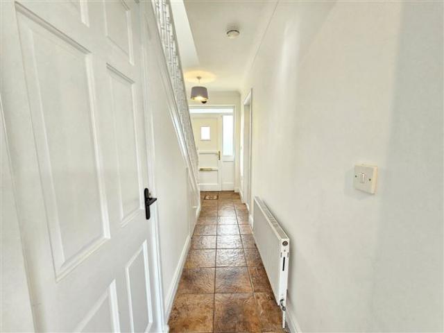 33 Shanacloon, Shanballa, Ennis, Co. Clare DNG O'Sullivan Hurley 4924 MyHome. Ie Residential